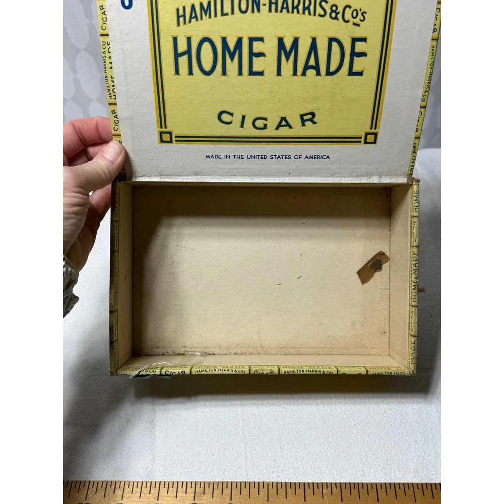 Vintage Hamilton Harris & Co Home Made Cigar Box Invincible Collectible‎ Tin